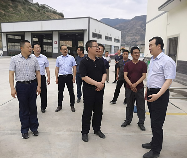 隴南市委常委、組織部部長(zhǎng)楊郃調(diào)研指導(dǎo)市龍江城鄉(xiāng)發(fā)展集團(tuán)公司黨建工作